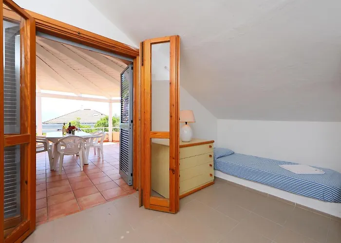 Vista Mare 1