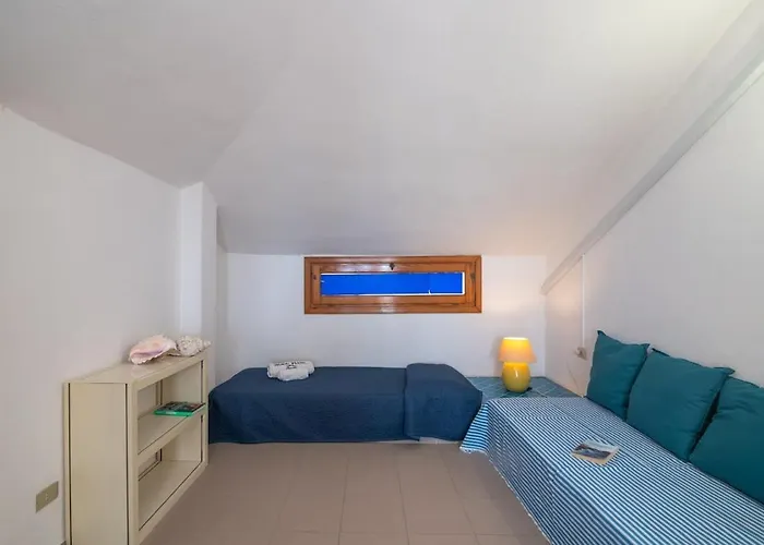 Vista Mare 1 *